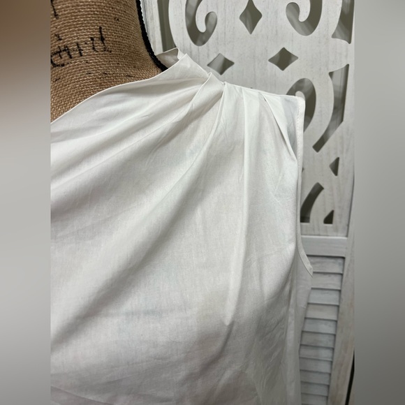 Commense White Asymmetrical Off Shoulder Blouse - Picture 6 of 11